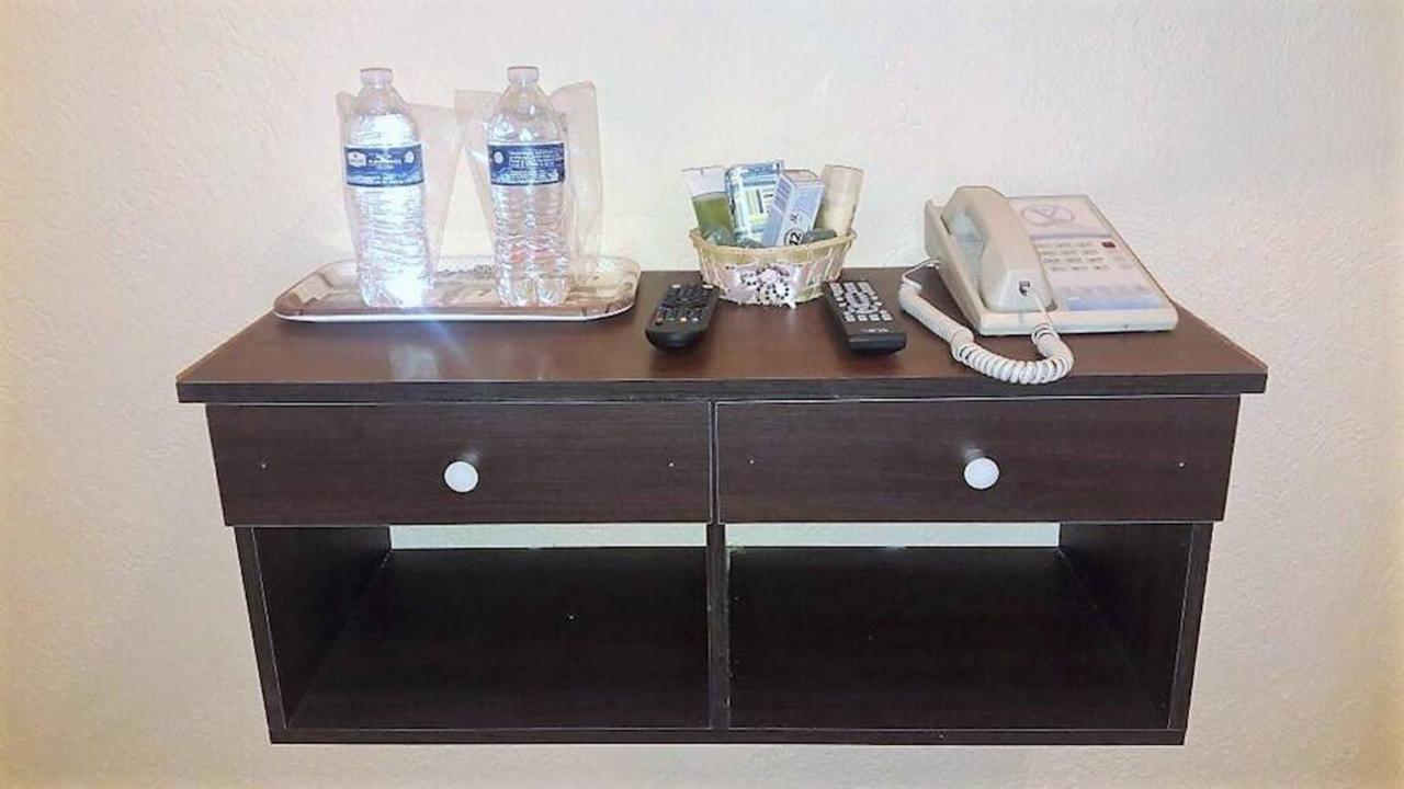 Hotel Versalles Suites 칸쿤 외부 사진