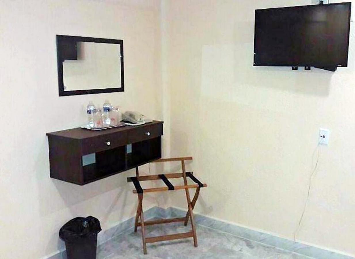 Hotel Versalles Suites 칸쿤 외부 사진