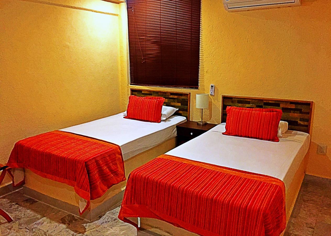 Hotel Versalles Suites 칸쿤 외부 사진